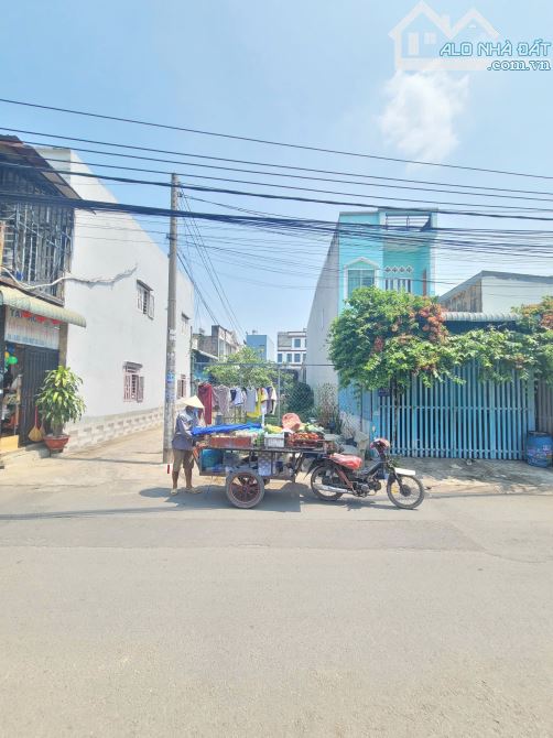 Bán lô góc (rẻ) 4.9x48m, hẻm ĐT.743B p.Tân Đông Hiệp gần Ngã 3 Ông Xã