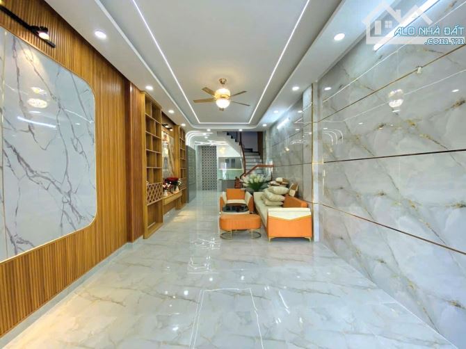 SIÊU PHẨ.M MẶT TIỀ.N NỘI BỘ LÊ VĂN QUỚI - NGÃ TƯ 4 XÃ - ( 4X16M )