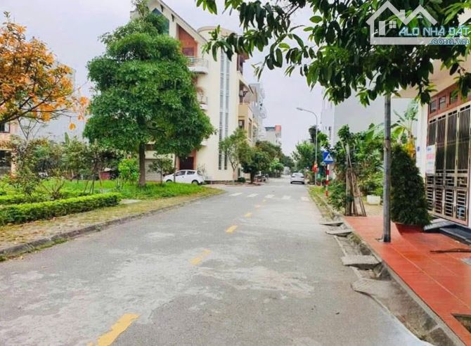 Bán lô đất vị trú quá đẹp view vườn hoa khu đô thị vạn lộc, tp hải dương