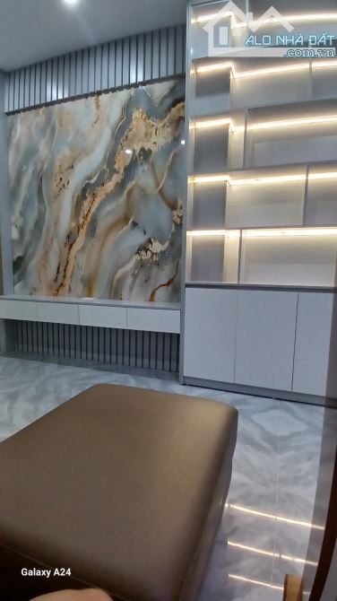 Thụy Phương, nhà đẹp 35m2, 5T, 2 thoáng, oto tránh 10m, tặng NT 6 tỷ hơn
