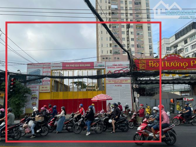 Bán Quỹ Đất Siêu Vị Trí  GÓC 2MT ngay  Nguyễn Gia Trí  có Gpxd 3H10T dự kiến 4550m2 sàn