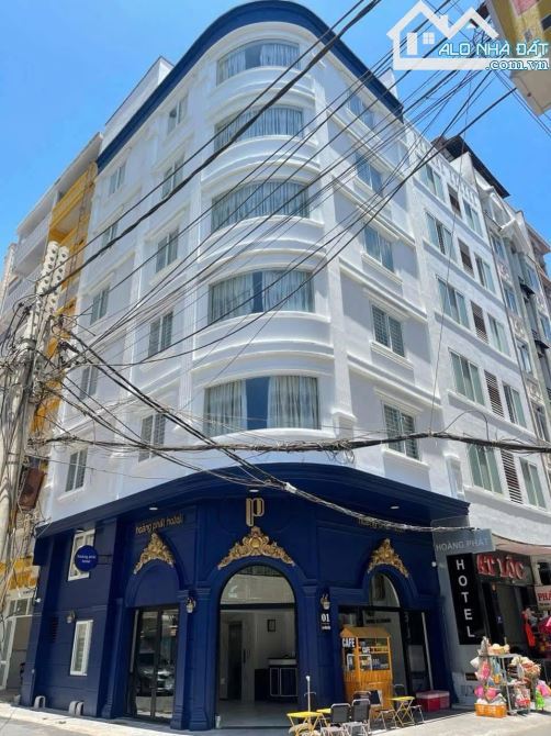 BÁN KHÁCH SẠN góc 2 mặt tiền La Văn Cầu