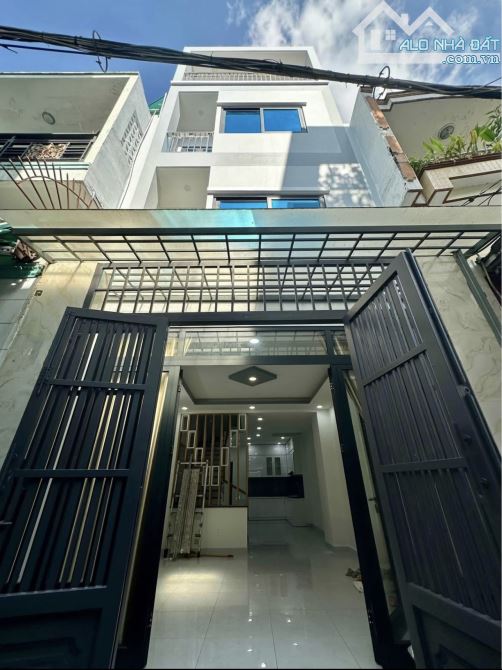 Nhà mới, hẻm ô tô, cách 30m ra Mặt tiền Hưng Phú P10, 4 tầng