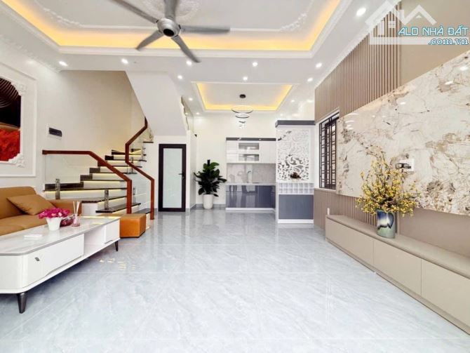 Nhà siêu xịn Hồ Tùng Mậu - Lô góc - full nội thất - chỉ xách vali về ở