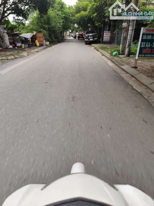Bán gấp mảnh đất phố Thạch Bàn ô tô tránh DT36m2 mt4.2 giá 6.9 tỷ