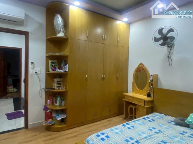 HIẾM! 4TỶ - NHÀ 2TẦNG MỚI, HẺM XE HƠI TRÁNH, NGUYỄN DUY TRINH, LONG TRƯỜNG.