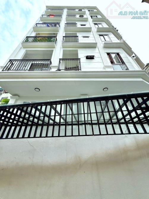 Bán tòa căn hộ dịch vụ Phương Canh – 100m² x 7 tầng thang máy – 28p khép kín – 120tr/tháng
