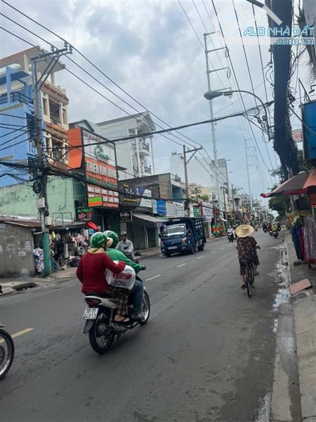 GIÁ:8,8 TỶ NHANH TAY, MT ÂU CƠ, TÂN BÌNH, DT:60M2 HĐT: 25 TRIỆU/ THÁNGHĐT: 25 TRIỆU/ Y,