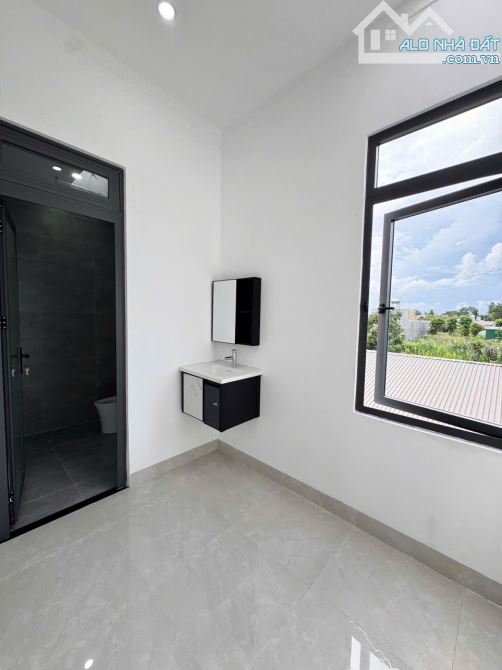 NHÀ MÊ MỚI XÂY P. EAKAO HẺM CẤP 1 YWANG ĐƯỜNG Ô TÔ NÉ NHAU - Loctran - 10
