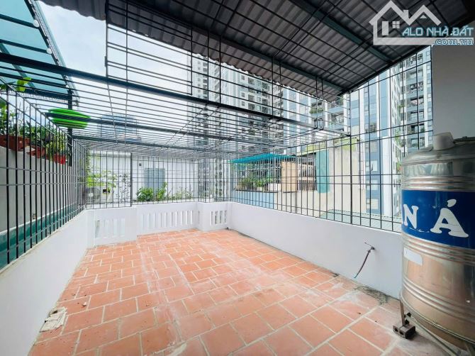 Hàng xóm Times City - Nhà đẹp 39M2 - Giá mềm - Lô góc - Trước nhà rộng thoáng. - 10