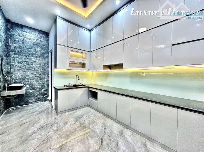 Bán Nhà Lê Lợi Ngõ Siêu Đẹp Thẳng Rộng Rãi - 10