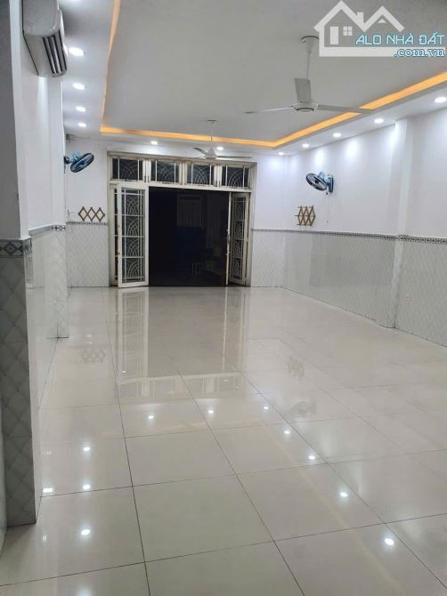 Bán nhà 1T2L 5x21m hoàn công, hẻm Phan Bội Châu p. Dĩ An gần trường cấp 1,2,3 - 11