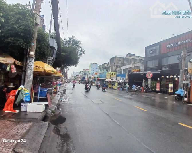 NHÀ CMT8 QUẬN 3 GIÁ QUẬN XA! CHDV Trung Tâm Gần CV Lê Thị Riêng, Chỉ 9.5 Tỷ! - 1