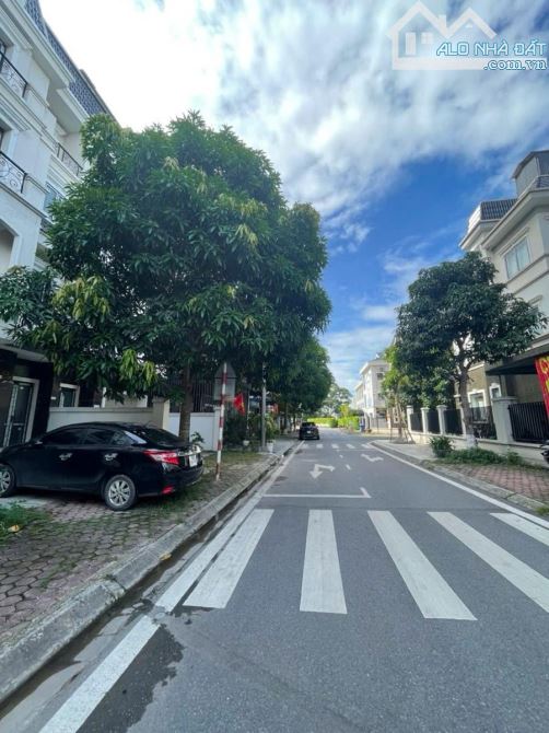 Nhà liền kề khu Kiến Hưng, 83m2, nhà thô, MT đẹp, giá tốt - 1