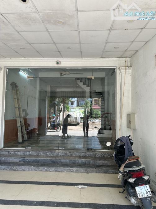 Nhà mặt phố Ngô Quyền, Hà Đông, 50m2 MT khủng, vỉa hè, Kinh doanh đỉnh, ở cực sướng - 1