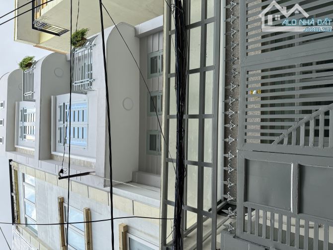 Bán nhà 5 tầng hẻm 3m CMT8 thông Hoà Hưng quận 10-DT 3,6x13 công nhận 48m2 #Giá7tỷ8 - 1