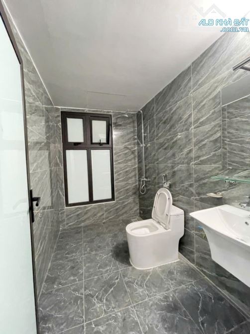 Bán nhà Lê trọng Tân, ô tô 5 tạ qua, 55m2, 5 tầng, 8,9 tỷ. - 1