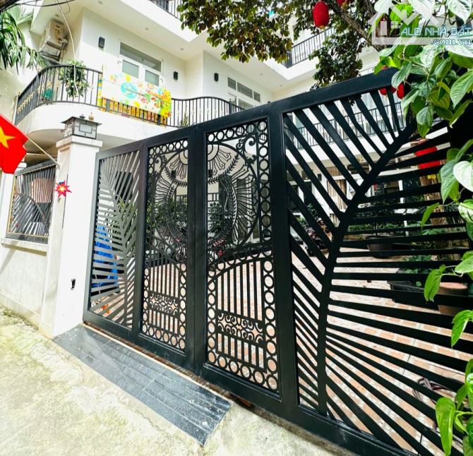 170m x 3T, mặt 9m, cách 1 nhà ra hồ Tây, khu Lạc Long Quân - Trích Sài, an sinh cực tốt. - 1