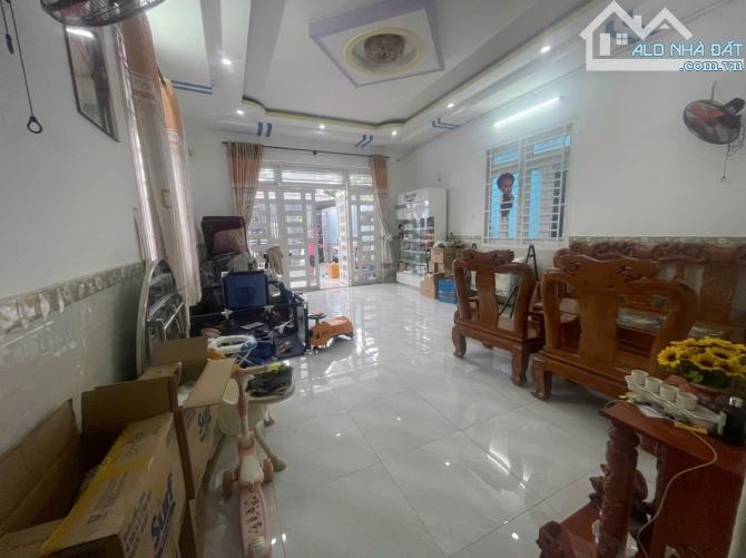 🏡BÁN NHÀ MẶT TIỀN PHẠM THỊ GIÂY–HÓC MÔN–GIÁP QUẬN 12, KINH DOANH ĐỈNH–140M2 – CHỈ 8.4 TỶ - 1