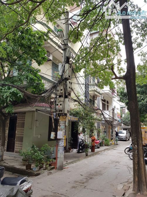 BÁN NHÀ NGUYỄN XIỂN – 50M², MT 4M, 4 TẦNG, LÔ GÓC 2 MẶT THOÁNG – GIÁ 25 TỶ - 1