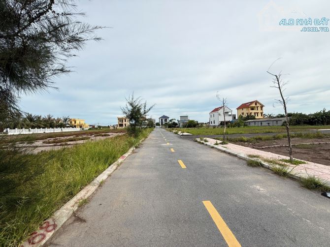 Bán đất thị trấn Quất Lâm 93m2 MT5.8m giá 1.15 tỷ, ô tô kinh doanh gần dự án biển Flamingo - 1