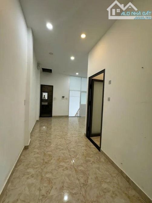 BÁN NHÀ TRUNG TÂM Q1 –  VÕ VĂN KIỆT –p.CẦU KHO- CHỈ 9TỶ TL- 54m² (5m* 10,8m)- HẺM THÔNG - 1