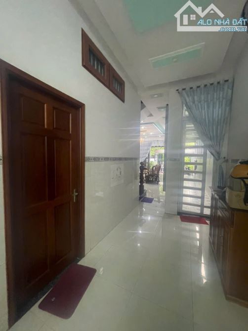 Bán nhà đẹp 3 tầng, hẻm 620 Đồng Khởi, kinh doanh sau PCCC, kp1, Trảng Dài. 6x27m - 1