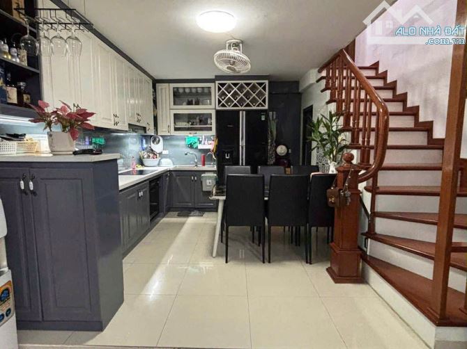 Bán nhà mặt phố Lý Thường Kiệt Hà Đông: 44m2*5T, mặt tiền 4,2m nhà đẹp full đồ ở luôn - 1