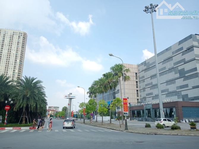 Cực phẩm nhà phố trung tâm Hà Đông 700m2 MT20m đường 40m kinh doanh kết nối Tô Hiệu - 1