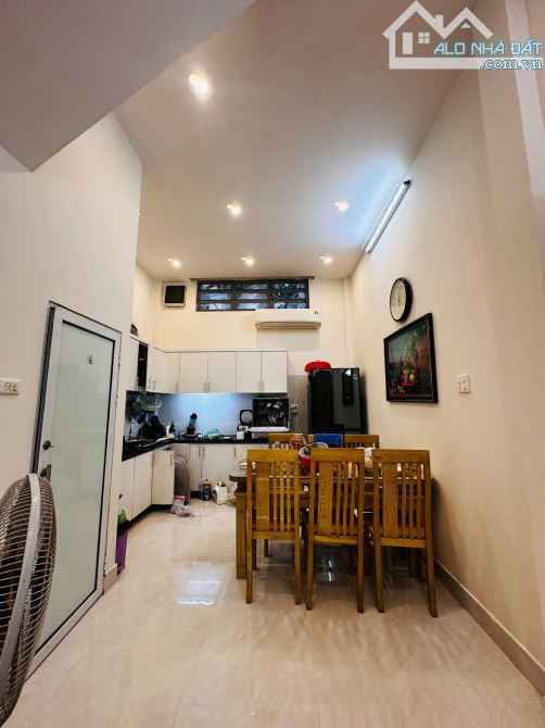BÁN NHÀ GIẢNG VÕ - 4 TẦNG - DIỆN TÍCH 54M - 2 MẶT THOÁNG TRƯỚC SAU - 1