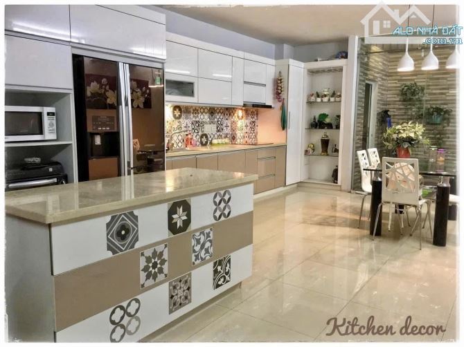 Nhỉnh 200/m2! Nhà đẹp Lê Trọng Tấn, gần phố, ô tô tránh đỗ, dân xây, gara, 100m*4T - 1