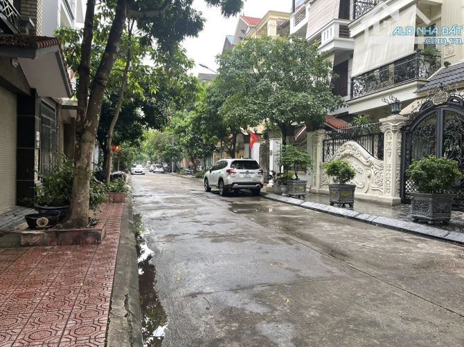Bán BT Tam Trinh ( Sau Điện máy HC ) - Phân lô bàn cờ , oto chạy vòng quanh - 1