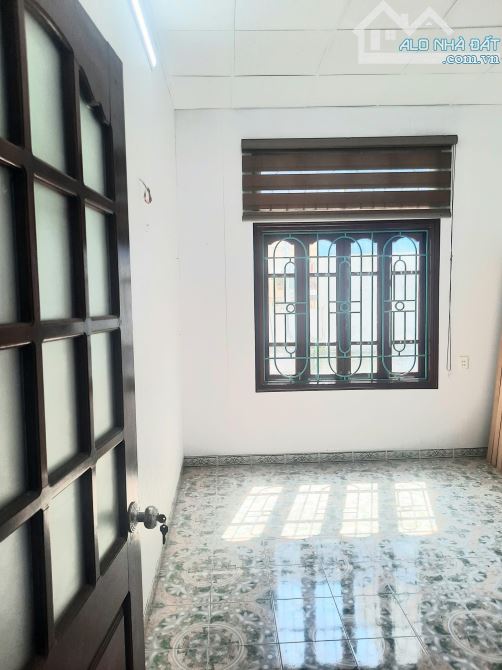 Bán nhà trong ngõ đường Thành Chung - 1