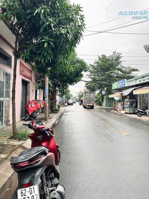 Hóc Môn bán nhà 3 tầng mt đường 12m kinh doanh tự do giá 5,4ty - 1