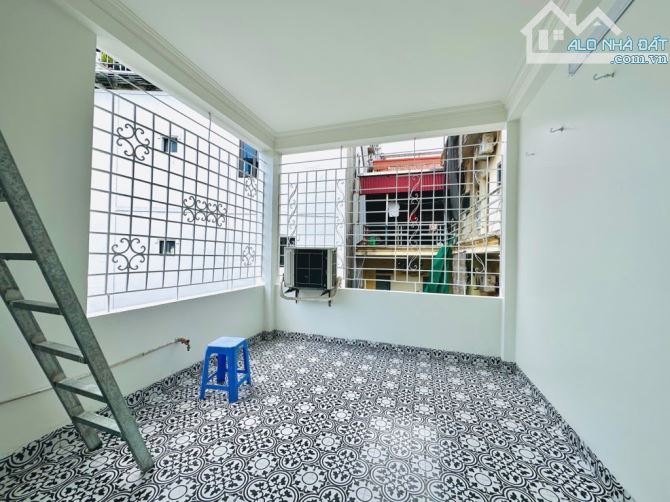 💥 bán nhanh nhà Trần Quốc Vượng 45m - 9 tỷ x, 2 thoáng, dân xây, ngõ nông. - 1