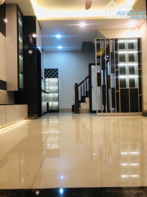 NHÀ MỚI ĐẸP PHỐ TÔN THẤT TÙNG, ĐỐNG ĐA(33M2*5T), SĐCC, GIÁ 7.18 TỶ - 1