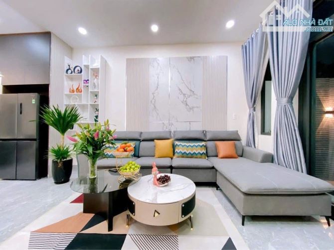 Bán nhà lầu hẻm 434 Y Moan - Khu Thành Đồng,thổ cư 100m2,5x20m, full nội thất - 1