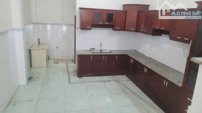 CUNG ĐƯỜNG HIẾM-DÒNG TIỀN CAO GIÁ TỐT-BÁN NHÀ 4×14-4 TẦNG-MẶT TIỀN SONG HÀNH Q12-NHĨN 8 TỈ - 1