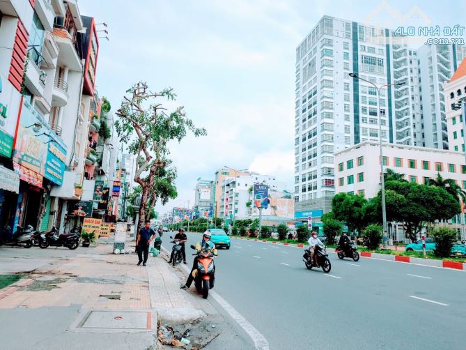 CHÍNH CHỦ BÁN NHÀ 3 TẦNG – CÁCH MẶT TIỀN CỘNG HÒA CHỈ 50M – Ô TÔ NGỦ TRONG NHÀ - 1