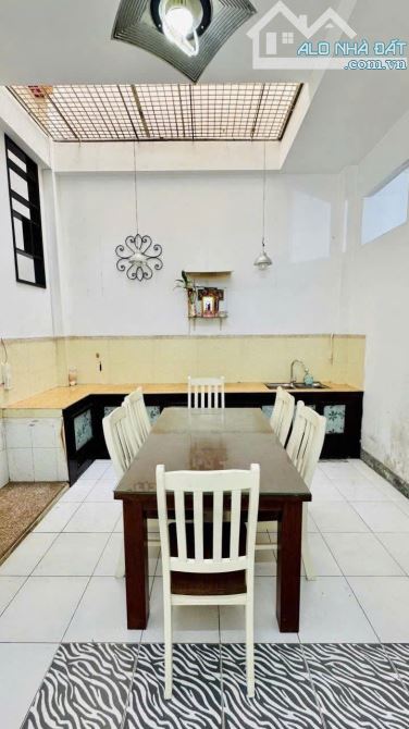 SIÊU HOT- NHÀ 3TẦNG MỚI ĐẸP- MẶT  TIỀN YÊN KHÊ- TT ĐÀ NẴNG- DT 123M2-GIÁ NHỈNH 8 TỶ. - 1