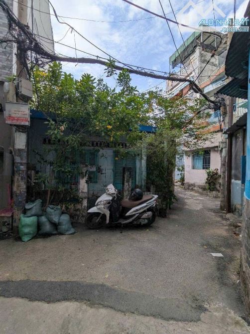 🔥 Lô góc hiếm có khó tìm nhà C4 1 sẹc ngay hông Q1, ngã 4 hàng Xanh 82M2 Nở Hậu Phát Lộc - 1