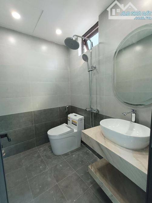 Nhà mới đẹp ở luôn Trần Cung Cầu Giấy. Sổ vuông 56m, 7 tầng MT11m2 Giá 18 tỷ Ngõ ô tô - 12