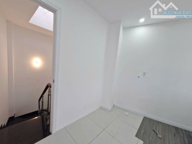 Căn góc 3 tầng, mặt tiền đường đường ô tô thông, P. Thạnh Mỹ Lợi, Quận 2, chỉ 5 tỷ TL - 12