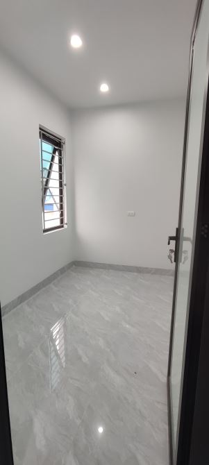 Nhà 3 tầng xây mới đẹp ngõ to đườn Liên Hà 1 ngay sát đô thị Mỹ Trung - BV 700 giường, tp - 8