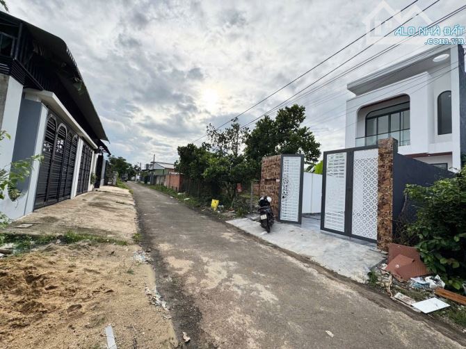 NHÀ MÊ MỚI XÂY P. EAKAO HẺM CẤP 1 YWANG ĐƯỜNG Ô TÔ NÉ NHAU - Loctran - 14
