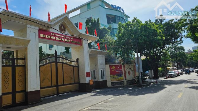 Tôi bán nhà 5T*62m2 phố Hoàng Văn Thái-Thanh Xuân.Mặt ngõ ôtô tránh,vừa ở vừa KD.Giá 13tỷ6 - 18