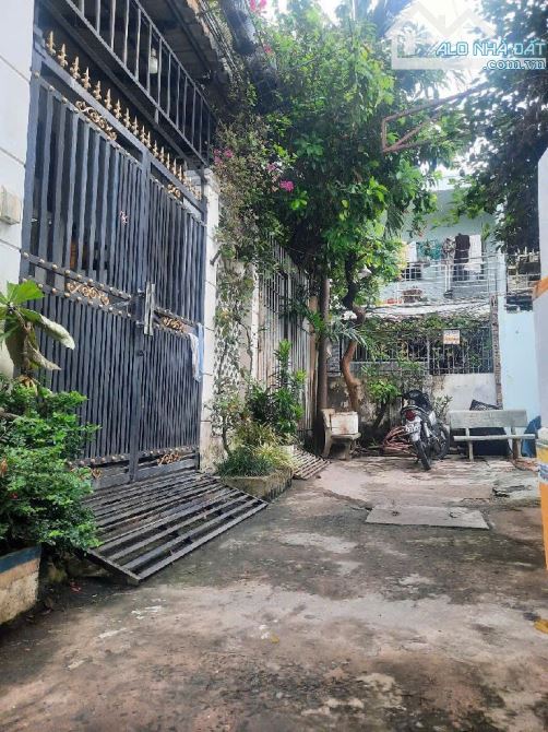 BÁN  LÔ ĐẤT ĐẸP HẺM 3M 1716,HUỲNH TẤN PHÁT, TT NHÀ BÈ, SHR, XDTD, Giá Chỉ 3.250 Tỷ. - 2