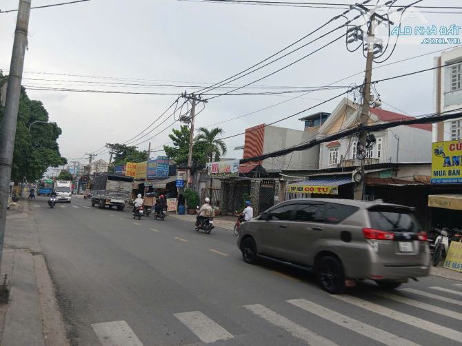 Mặt Tiền NGUYỄN Ảnh THỦ - Nhà 2 Tầng - DT: 610m2 - P. Hiệp Thành - Quận 12 - Giáp Gò Vấp. - 2