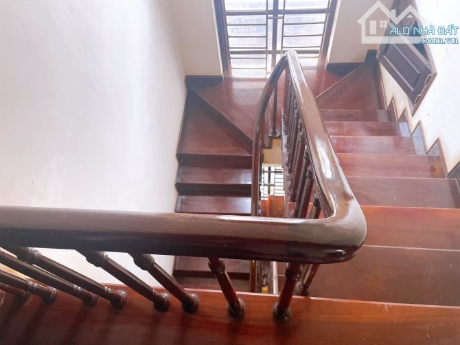 BÁN BIỆT THỰ SIÊU ĐẸP TAM TRINH . TRUNG TÂM NHẤT HOÀNG MAI. DT 147M , NHÀ 4 TẦNG , MT 10 M - 2
