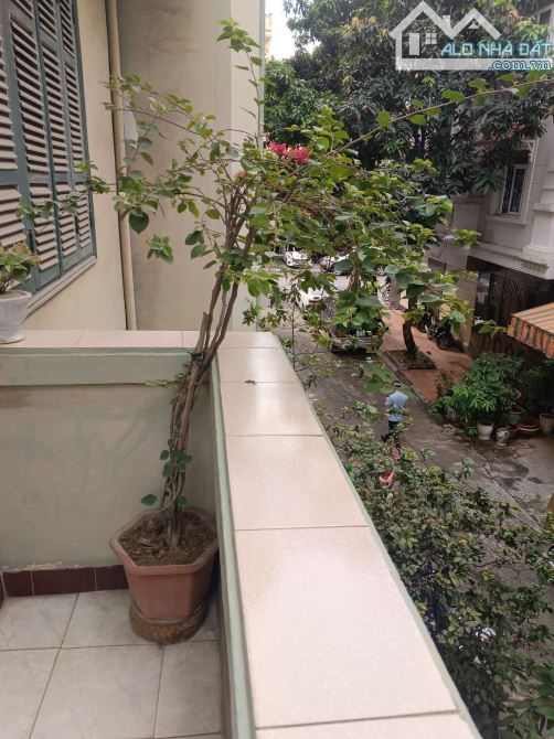 BÁN NHÀ LÔ GÓC NGUYỄN XIỂN . NHÀ ĐẸP NGÕ PHÂN LÔ . 5 Ô TÔ TRÁNH DT 48 M , NHÀ 4 TẤNG - 2